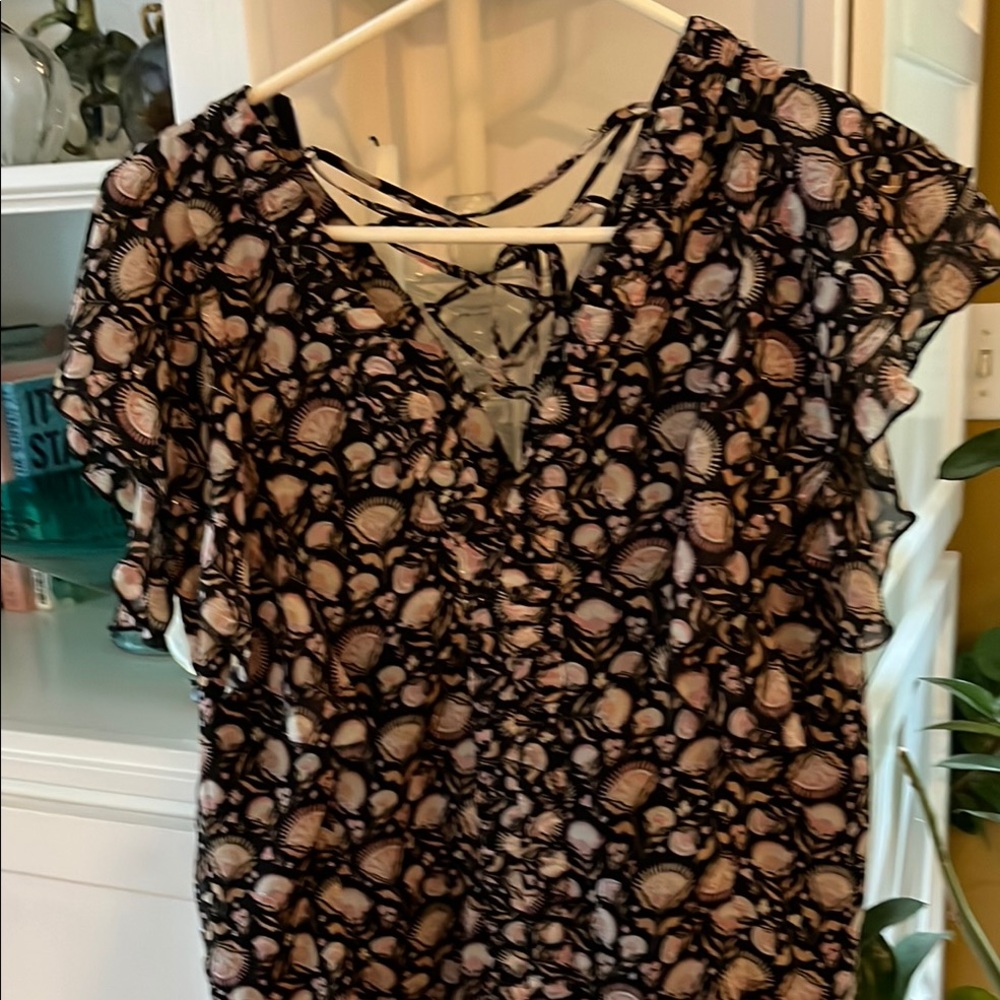 New with tags Floral Black and Pink Women's Top